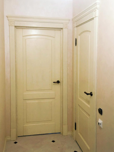 Двери из ясеня - покраска RAL1015