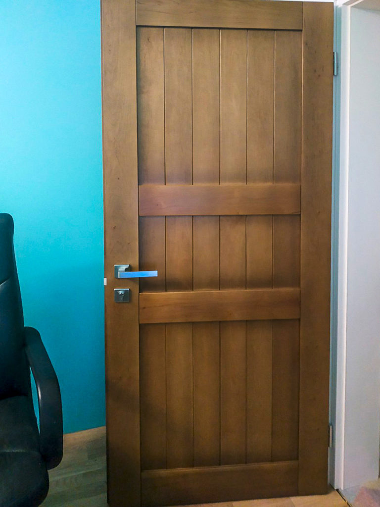 Двери из ольхи в стиле Лофт
