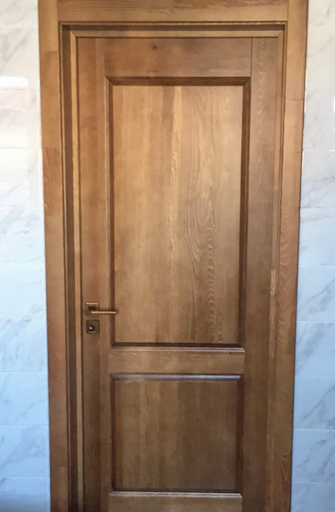 Двери из сосны