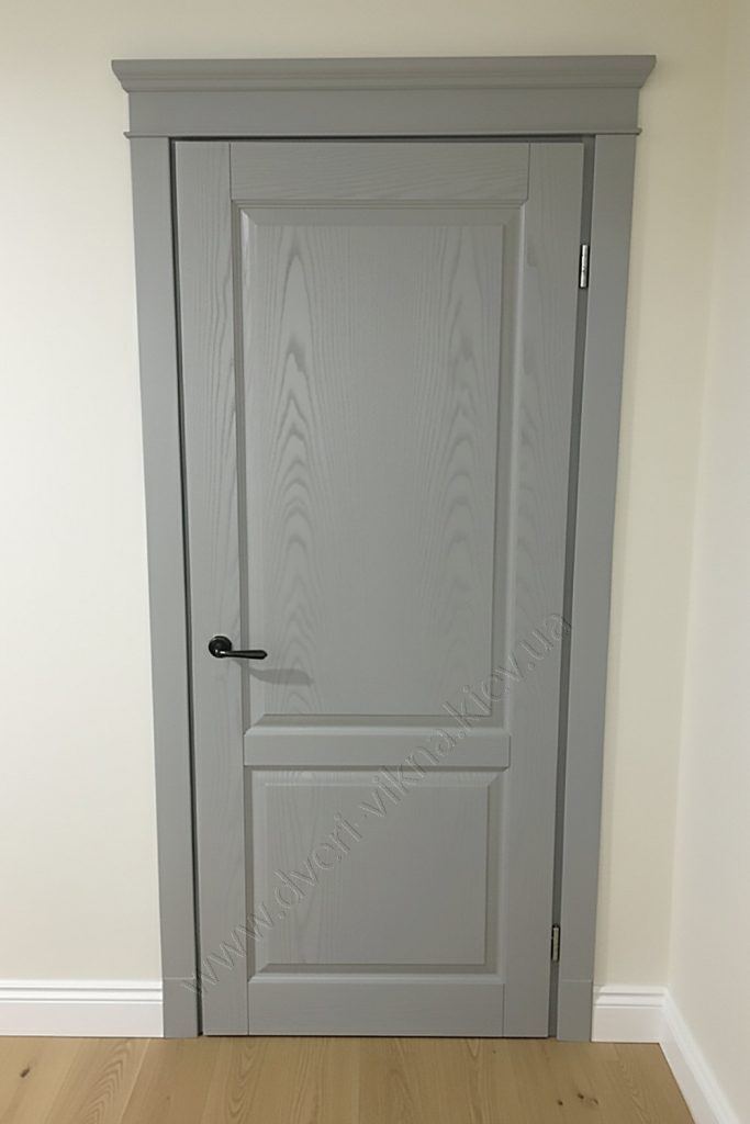 Двері з ясеня - фарбування по RAL