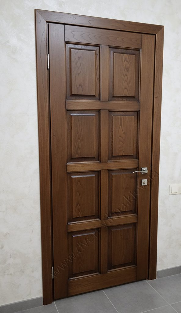 Двері з ясеня