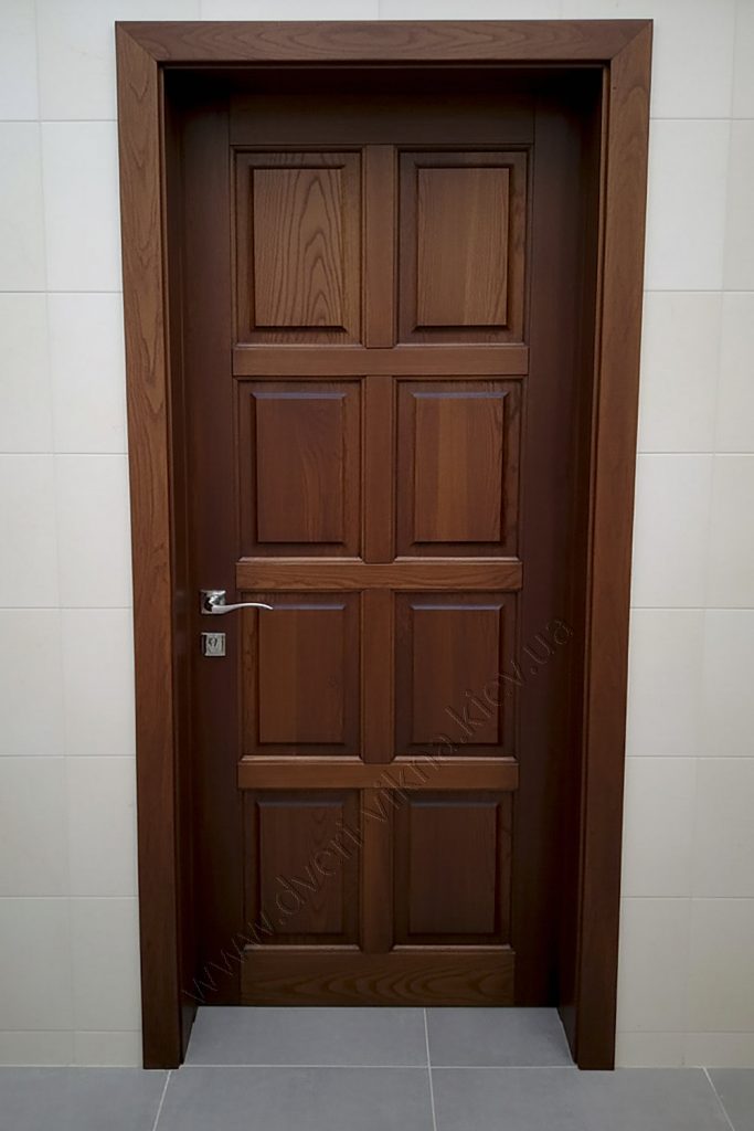 Двері з ясеня