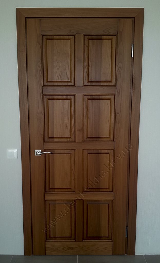 Двері з ясеня