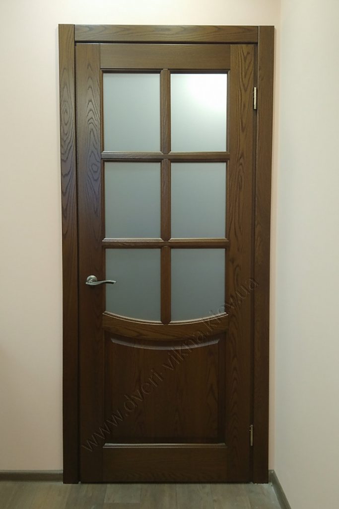 Двері з дуба