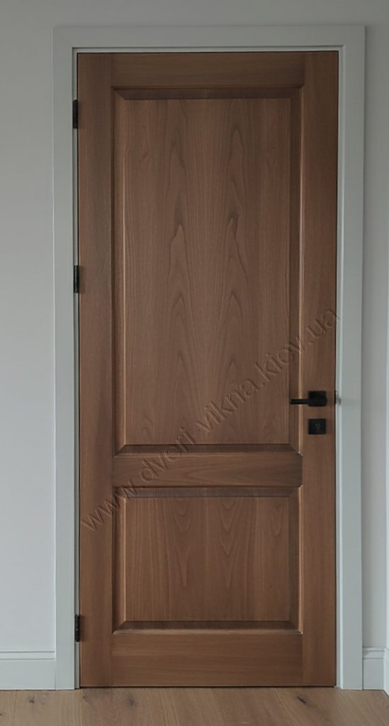 Двері з ясеня