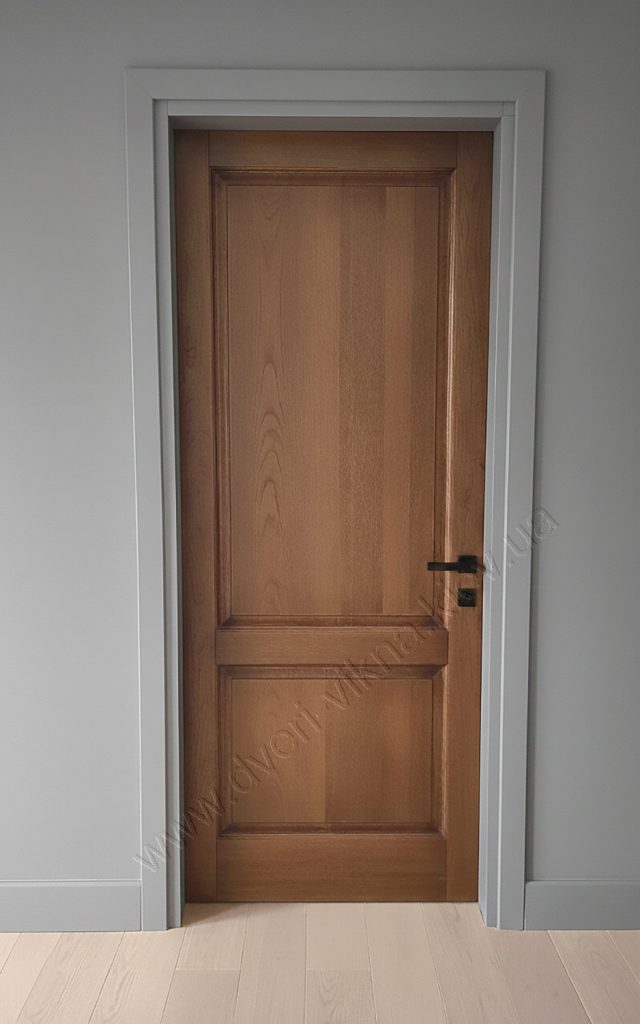 Двері з ясеня
