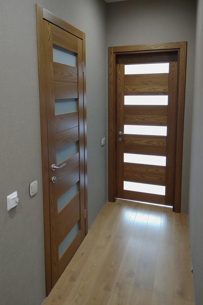 Сучасні дубові двері