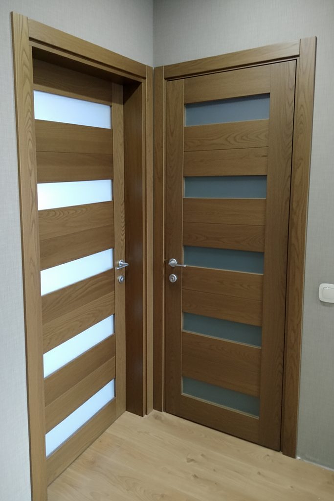 Сучасні дубові двері