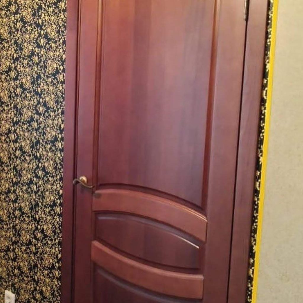 Двери из массива Сосны