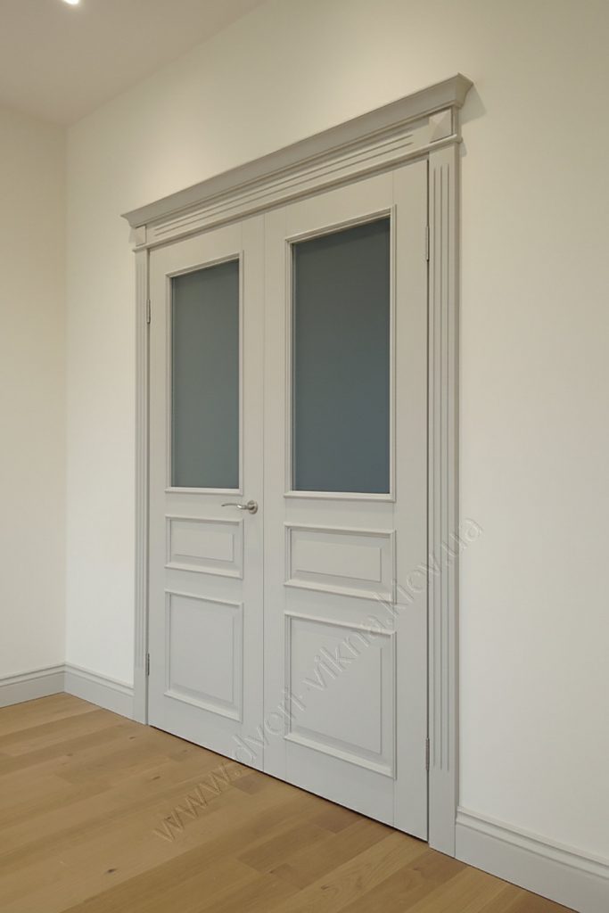 Двері з ясеня (RAL7035)