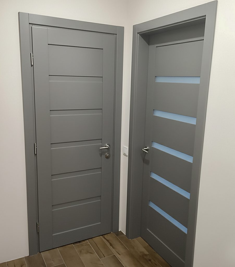 Двері дерев'яні RAL7000