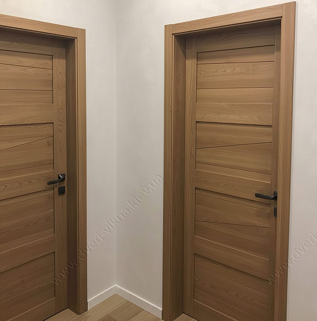 Двері з масиву дуба
