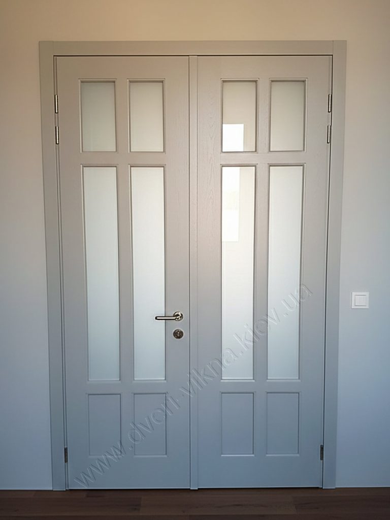 двері з ясеня RAL7035