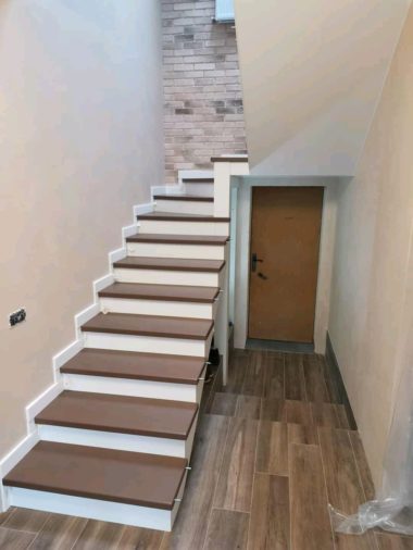 Обшивка бетонной лестницы - Ясень