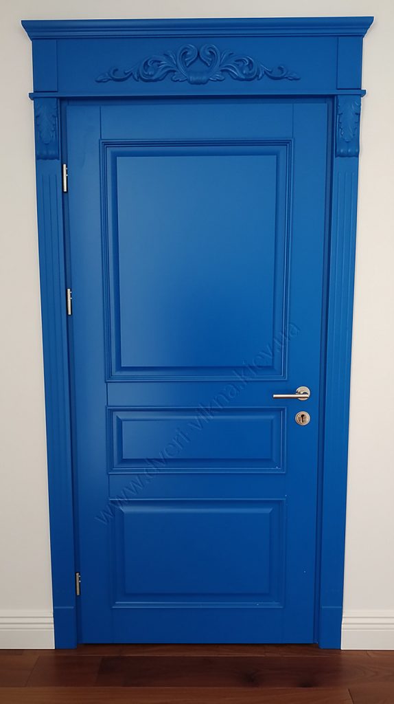 Двері з ясеня RAL5000